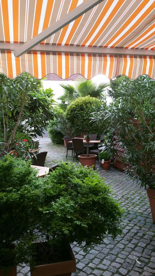 Landhaus Rebstock Worms Bagian luar foto